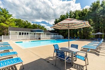 Swimming pool with relaxing sundecks